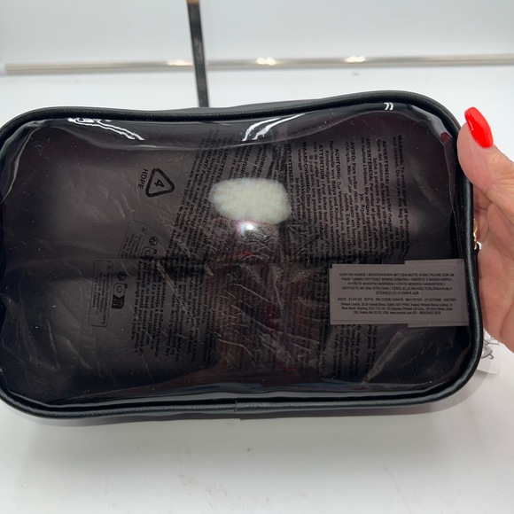 Pixar X Primark Edna Mode Toiletry/Cosmetic Bag - Picture 5 of 10